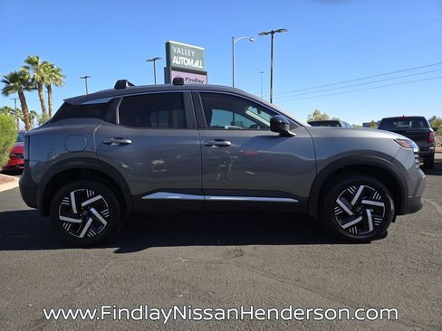 New 2026 Nissan Kicks SV w/ Charging Package FWD image 8