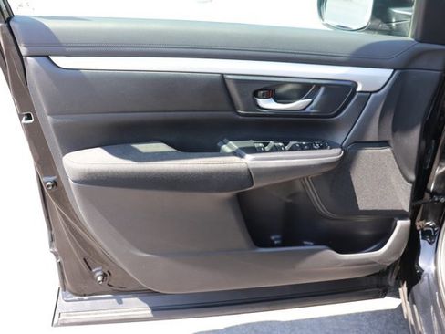 Used 2018 Honda CR-V LX image 10