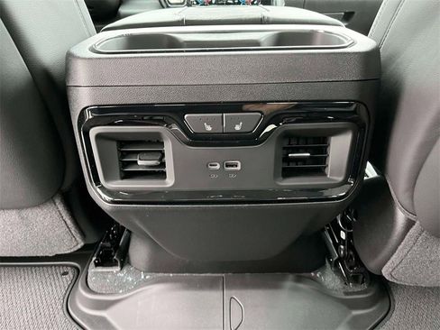 New 2026 GMC Sierra 2500 AT4X w/ LPO, Black Badging Package image 15