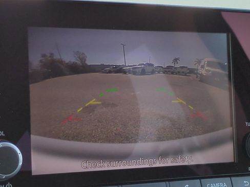 Certified 2025 Nissan Pathfinder SV image 25