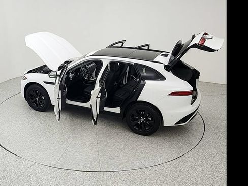 Certified 2026 Jaguar F-PACE R-Dynamic S AWD/4WD image 40