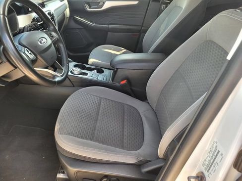 Used 2022 Ford Escape SE w/ Convenience Package AWD/4WD image 16
