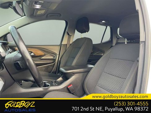 Used 2021 GMC Terrain SLE w/ Elevation Edition image 12