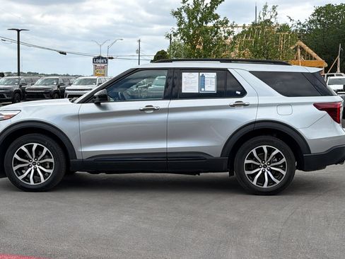 Used 2023 Ford Explorer ST AWD/4WD image 8