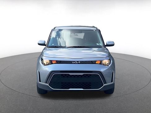 Used 2025 Kia Soul LX w/ LX Technology Package image 4