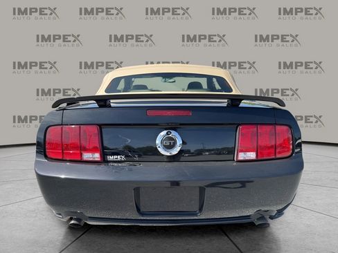 Used 2006 Ford Mustang GT RWD image 4