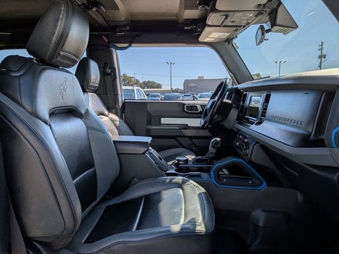 Used 2022 Ford Bronco Black Diamond image 32