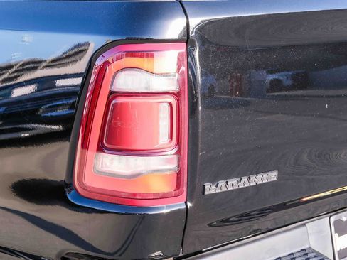 Used 2023 RAM 1500 Laramie AWD/4WD image 7