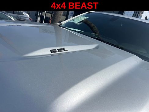 Used 2020 Chevrolet Silverado 1500 LT Trail Boss image 10