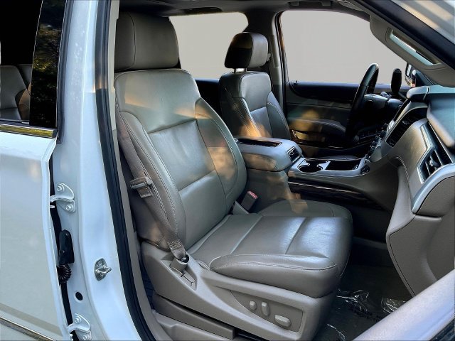 Used 2016 GMC Yukon SLT w/ Premium Edition AWD/4WD image 31
