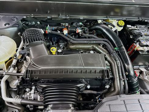 Used 2025 Ford Maverick Tremor image 31