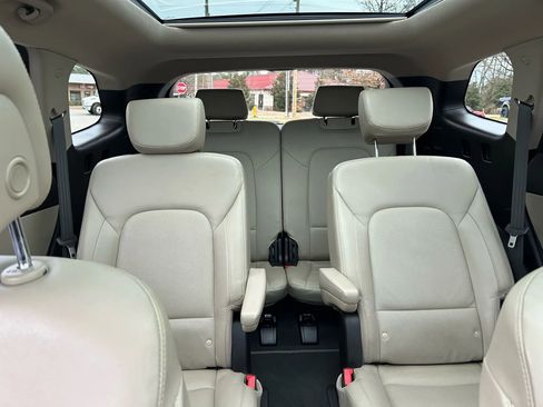 Used 2017 Hyundai Santa Fe Limited image 66