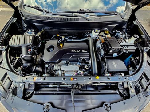 Used 2018 Chevrolet Equinox LT image 34