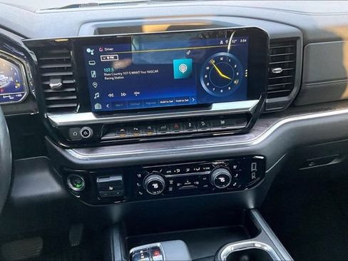 Used 2023 Chevrolet Silverado 1500 LTZ image 10