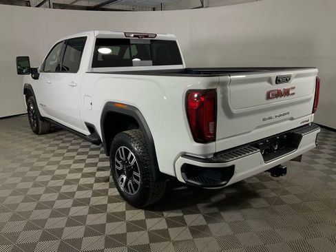 Used 2023 GMC Sierra 2500 AT4 w/ AT4 Premium Plus Package image 4