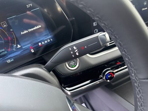 New 2026 Chevrolet Equinox LT w/ Convenience Package II image 19