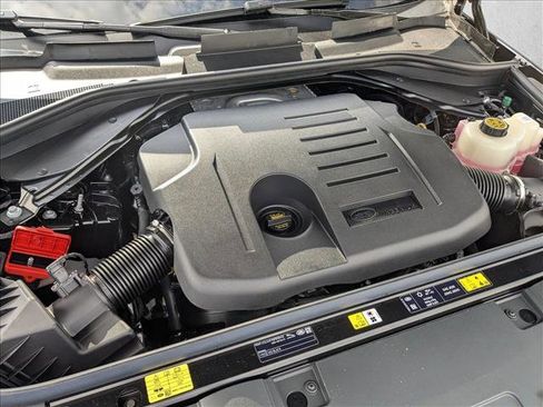 New 2026 Land Rover Range Rover Sport SE AWD/4WD image 18