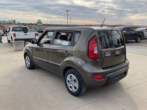 Used 2013 Kia Soul image 11