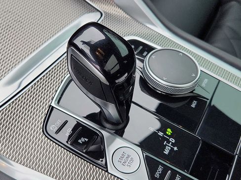 Certified 2023 BMW X6 xDrive40i w/ M Sport Package image 14