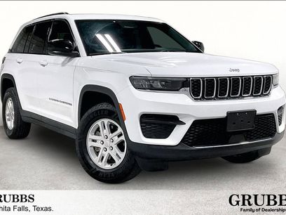 Used 2024 Jeep Grand Cherokee Laredo