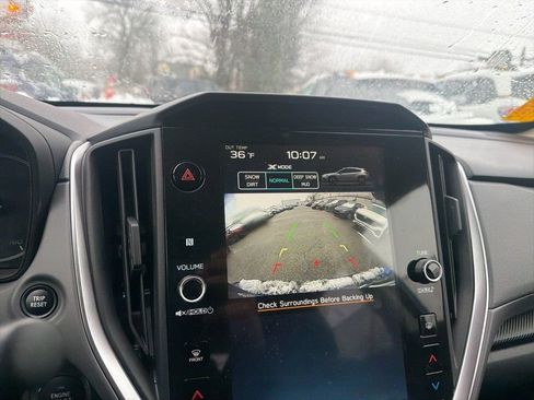 Used 2025 Subaru Crosstrek 2.0i Premium image 15