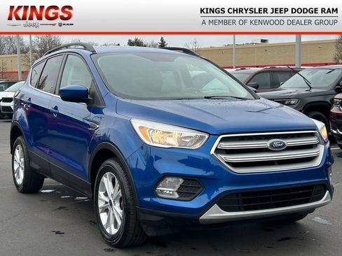 Used 2018 Ford Escape SE image 1