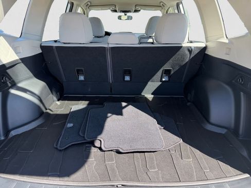 Certified 2022 Subaru Forester image 5
