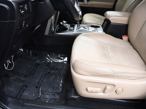 Used 2016 Toyota 4Runner SR5 Premium image 15