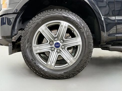 Used 2018 Ford F150 XLT w/ Equipment Group 302A Luxury AWD/4WD image 37
