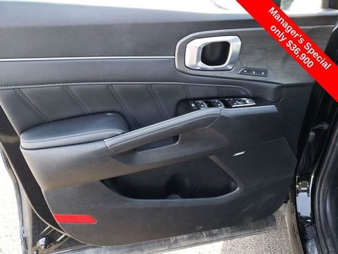 Used 2025 Kia Sorento SX Prestige AWD/4WD image 16