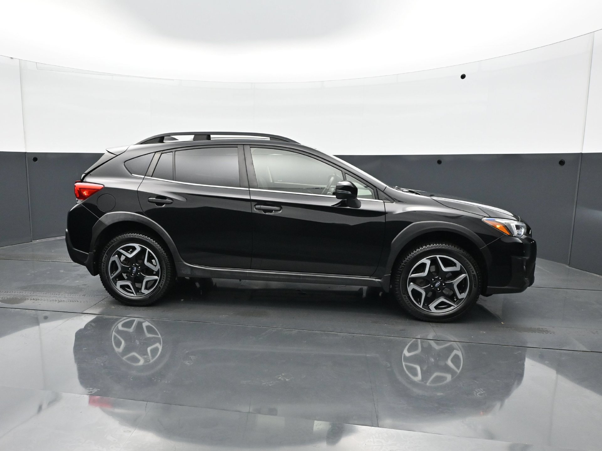 Used 2019 Subaru Crosstrek 2.0i Limited w/ Moonroof Package w/Navigation AWD/4WD image 8