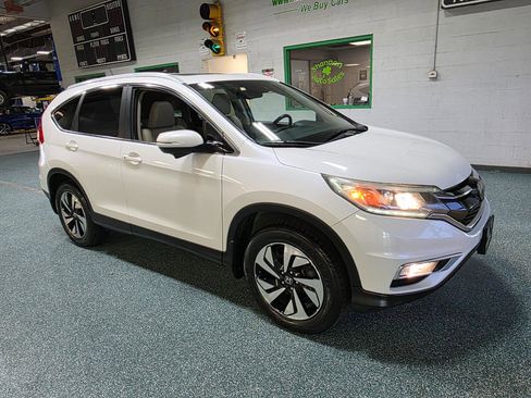 Used 2016 Honda CR-V Touring image 4