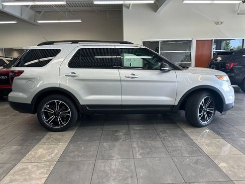 Used 2015 Ford Explorer Sport AWD/4WD image 10