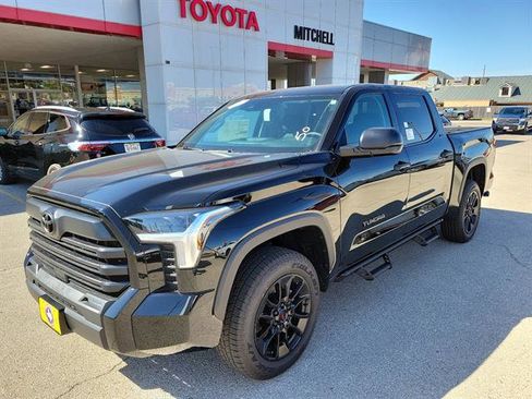 Used 2023 Toyota Tundra SR5 image 2