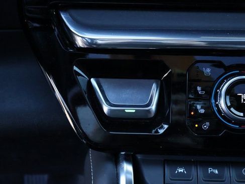 Certified 2024 GMC Sierra 1500 Denali Ultimate image 37