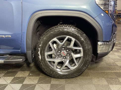 Used 2024 GMC Sierra 1500 SLT w/ SLT Premium Plus Package image 10