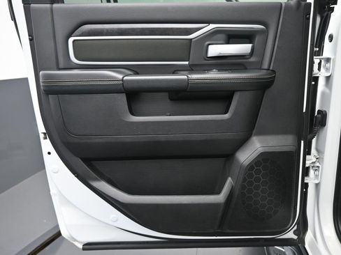 Used 2024 RAM 2500 Big Horn image 14