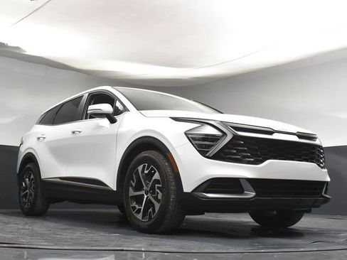 Used 2025 Kia Sportage EX FWD image 31