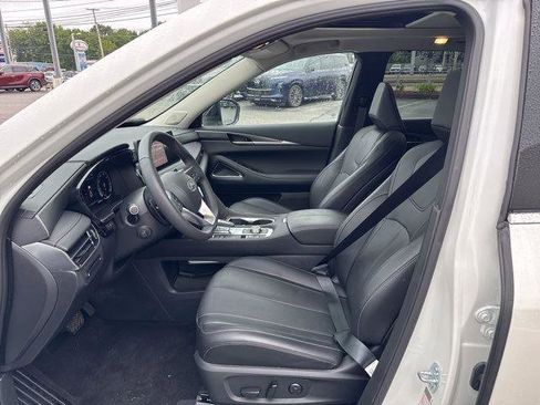 Certified 2025 INFINITI QX60 Luxe image 12