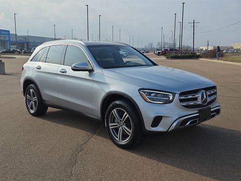 Used 2021 Mercedes-Benz GLC 300 image 2