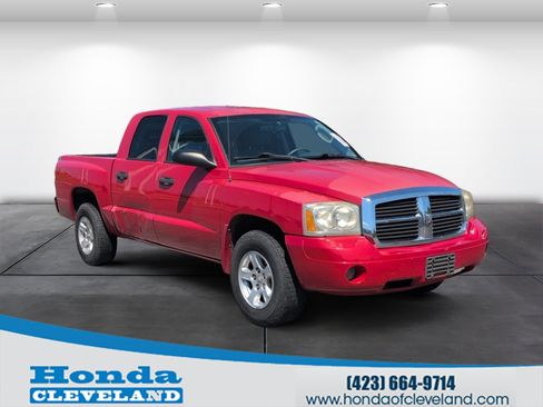 Used 2007 Dodge Dakota SLT RWD image 1