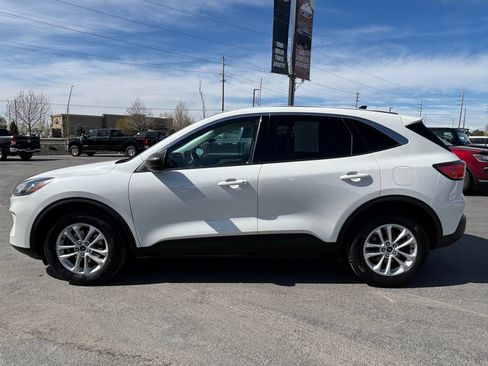 Used 2022 Ford Escape SE w/ Convenience Package FWD image 8