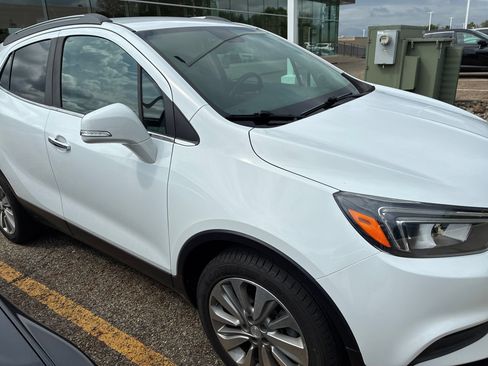 Used 2019 Buick Encore Preferred FWD image 4