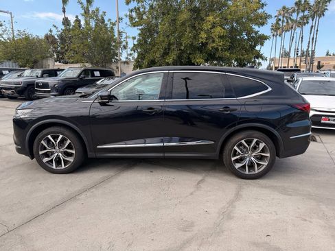 Certified 2023 Acura MDX SH-AWD w/ Technology Package image 8
