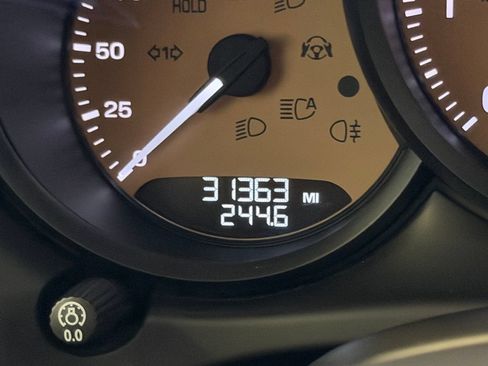 Certified 2024 Porsche Macan S AWD/4WD image 22