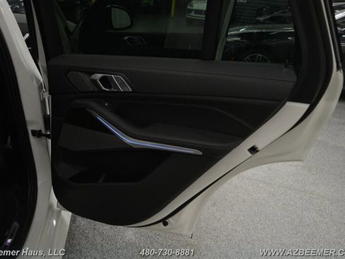 Used 2024 BMW X5 xDrive50e w/ M Sport Package image 40