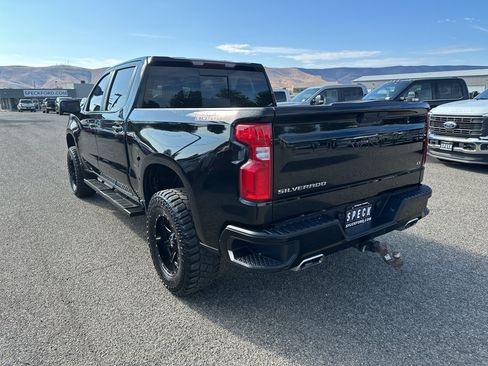 Used 2021 Chevrolet Silverado 1500 LT Trail Boss w/ Convenience Package II AWD/4WD image 3