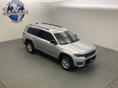 Used 2021 Jeep Grand Cherokee L Laredo w/ Luxury Tech Group I image 46