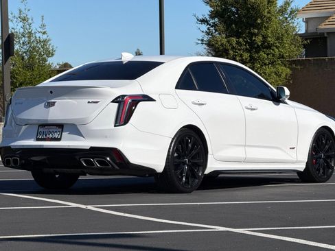 Used 2021 Cadillac CT4 V w/ Technology Package image 5