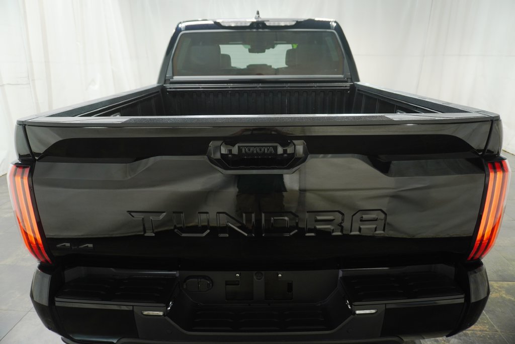 Used 2023 Toyota Tundra Platinum AWD/4WD image 5